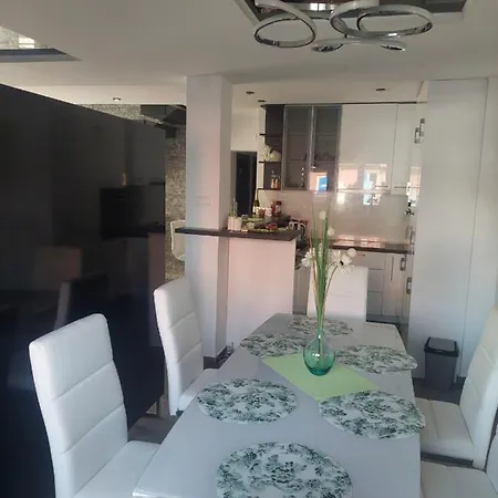 China Town Prenociste 2*