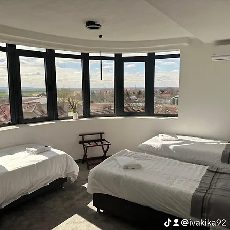 China Town Prenociste 2*