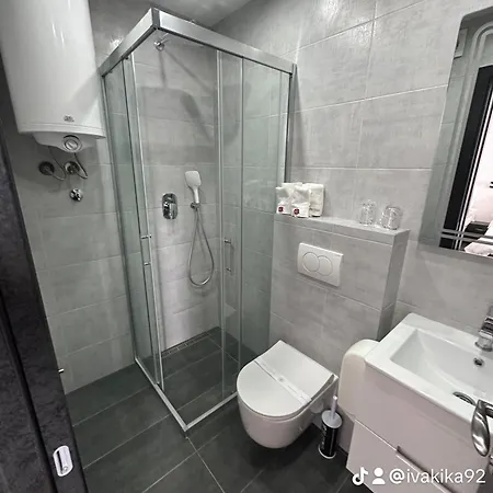 China Town Prenociste Hotel 2*