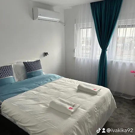 China Town Prenociste 2* Belgrad