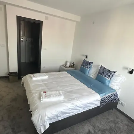 China Town Prenociste Hotel 2*