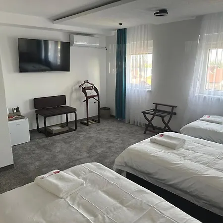 China Town Prenociste 2* Belgrade