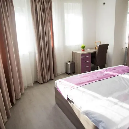 China Town Prenociste Hotel